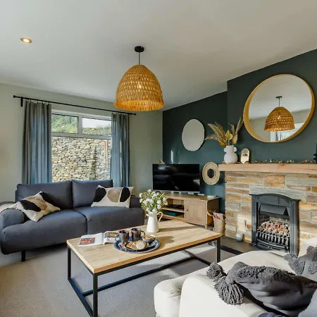Dene Court Mawgan Porth